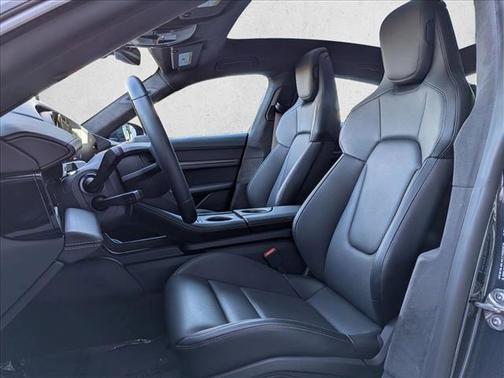 2023 Porsche Panamera Platinum Edition