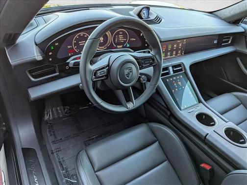 2023 Porsche Panamera Platinum Edition
