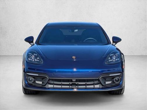 2023 Porsche Panamera Platinum Edition