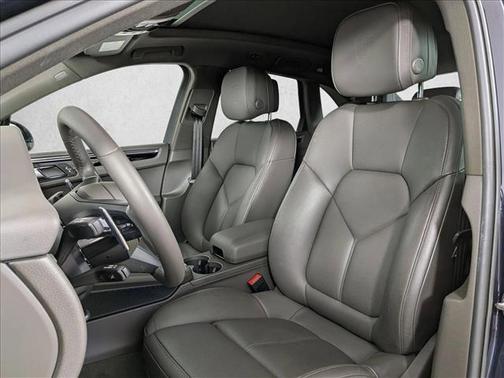 2023 Porsche Macan S