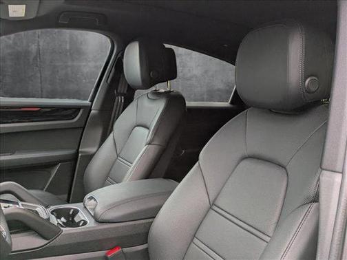 2022 Porsche Cayenne Coupe AWD