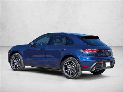 2025 Porsche Macan AWD