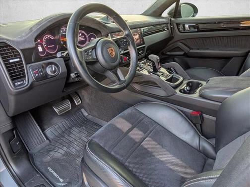 2023 Porsche Cayenne Turbo GT