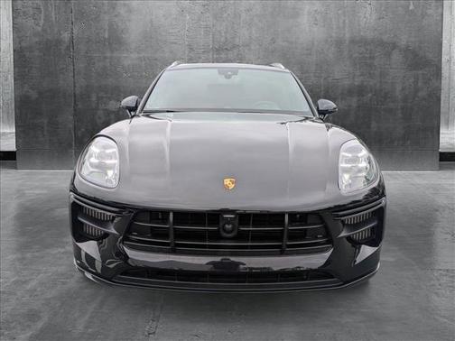 2020 Porsche Macan Turbo