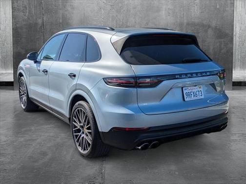 2022 Porsche Cayenne AWD