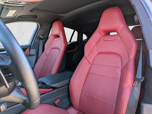 2024 Porsche Panamera 4