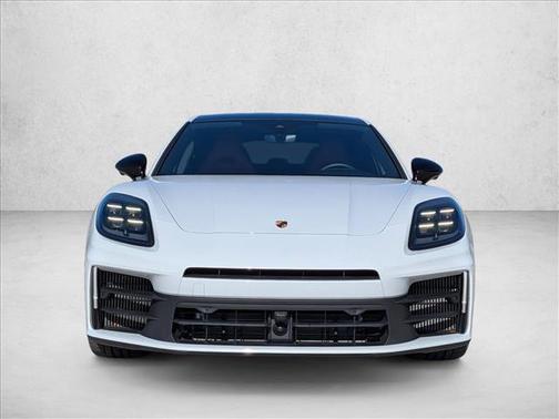 2024 Porsche Panamera 4