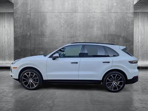 2023 Porsche Cayenne Platinum Edition