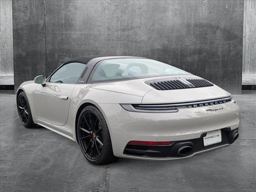 2024 Porsche 911 Targa 4S