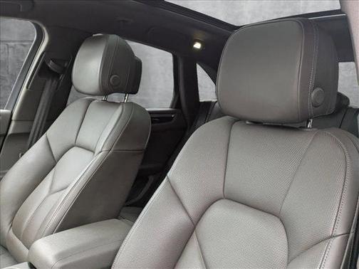 2018 Porsche Macan Base