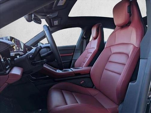 2024 Porsche Taycan 4S