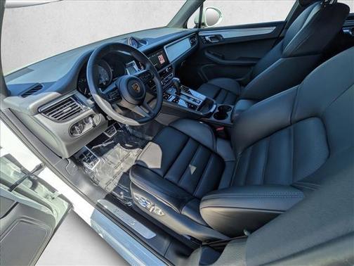 2022 Porsche Macan S