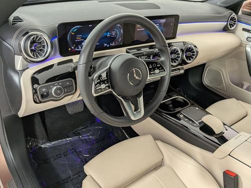Coppper 2023 Mercedes-Benz CLA 250 Base