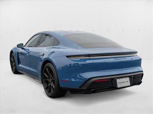 2022 Porsche Taycan GTS