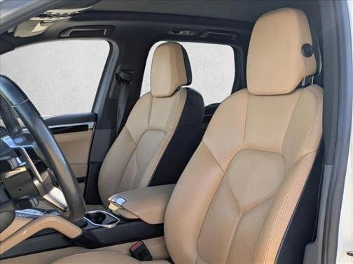 2016 Porsche Cayenne Cayenne