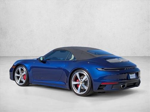 2024 Porsche 911 Carrera 4S Cabriolet