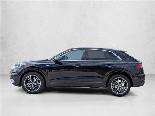 2023 Audi Q8 55 Premium Plus