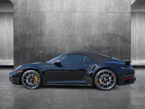 2022 Porsche 911 Turbo S