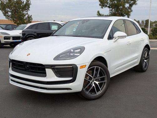 2025 Porsche Macan AWD
