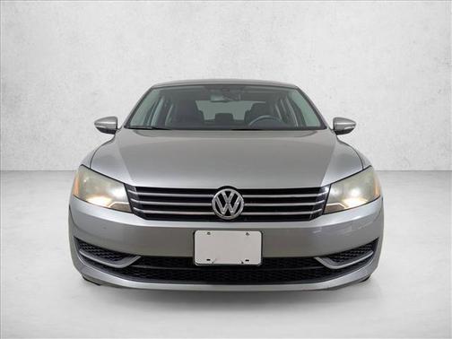 2012 Volkswagen Passat 2.5 SE
