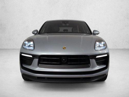 Dolomite Silver Metallic 2025 Porsche Macan Macan