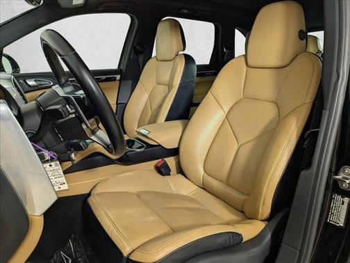 2018 Porsche Cayenne Platinum Edition