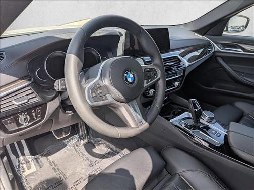 2017 BMW 530 530i