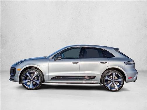 2025 Porsche Macan T