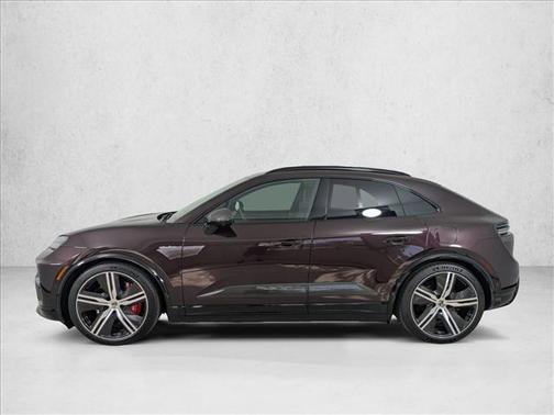 2024 Porsche Macan Turbo