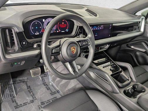 White 2024 Porsche Cayenne S