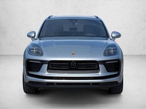 2025 Porsche Macan T