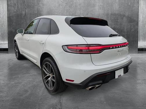 2024 Porsche Macan Base