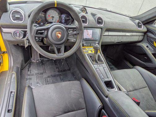 2023 Porsche 718 Cayman GT4 RS
