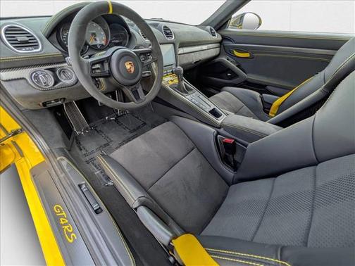 2023 Porsche 718 Cayman GT4 RS