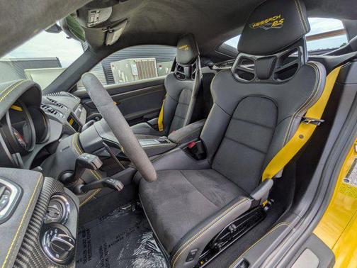 2023 Porsche 718 Cayman GT4 RS