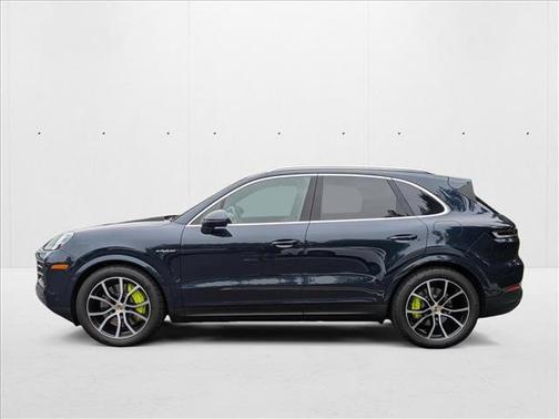 2025 Porsche Cayenne S