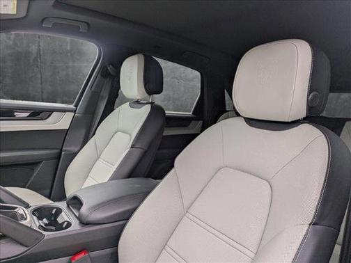 2025 Porsche Cayenne E-Hybrid S