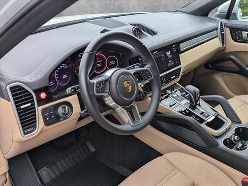 2022 Porsche Cayenne Platinum Edition