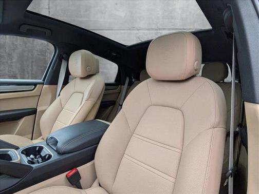2022 Porsche Cayenne Platinum Edition