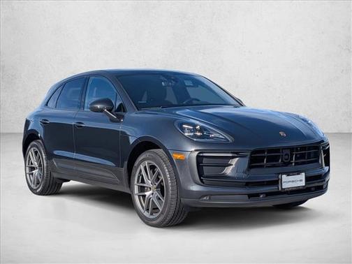 2022 Porsche Macan AWD