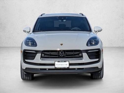2023 Porsche Macan AWD