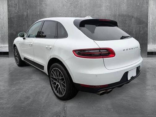 2016 Porsche Macan S