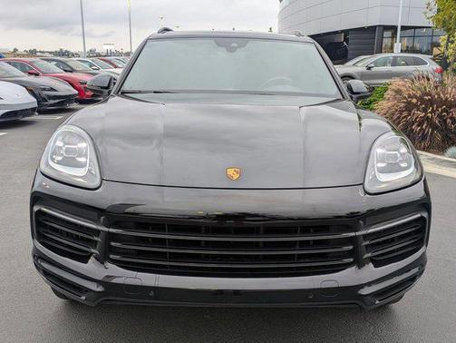 2022 Porsche Cayenne AWD