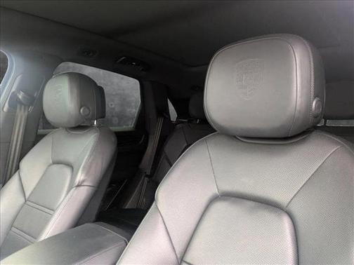 2022 Porsche Cayenne AWD