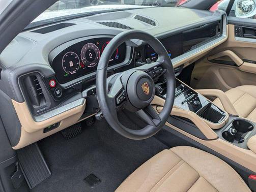 2024 Porsche Cayenne AWD