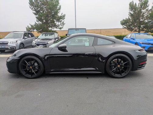 2024 Porsche 911 Carrera