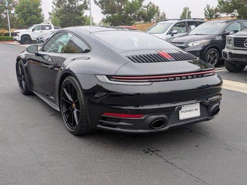 2024 Porsche 911 Carrera