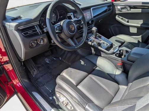 2023 Porsche Macan S