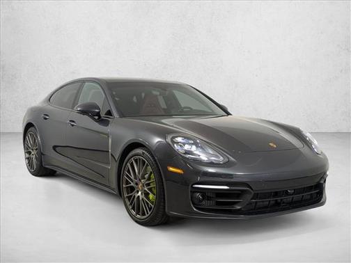 2023 Porsche Panamera 4 Platinum Edition