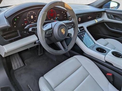 2022 Porsche Taycan GTS